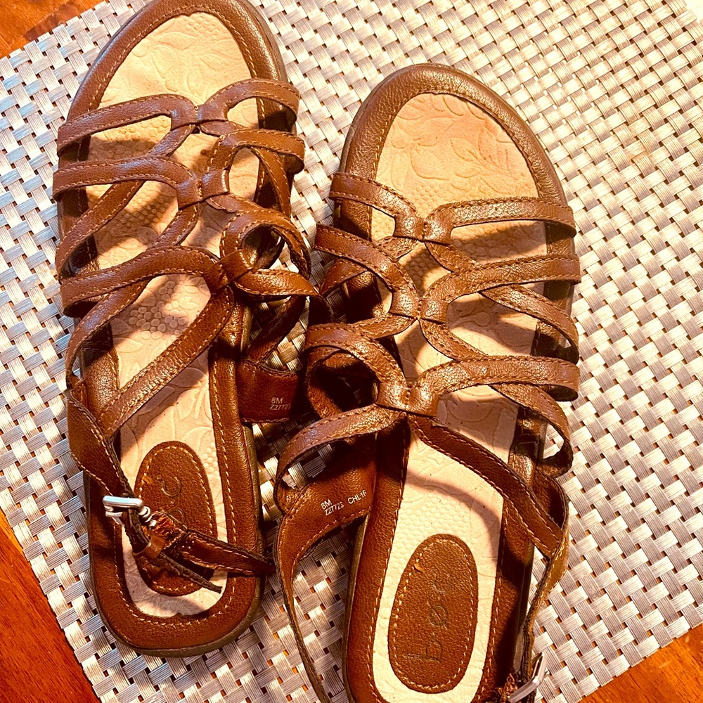 Born BOC Concept Sandals Womens size 8 M Brown Leather Open style Z27723